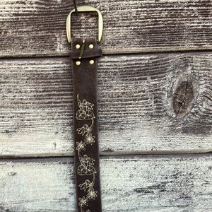 Suede Belt flower detail